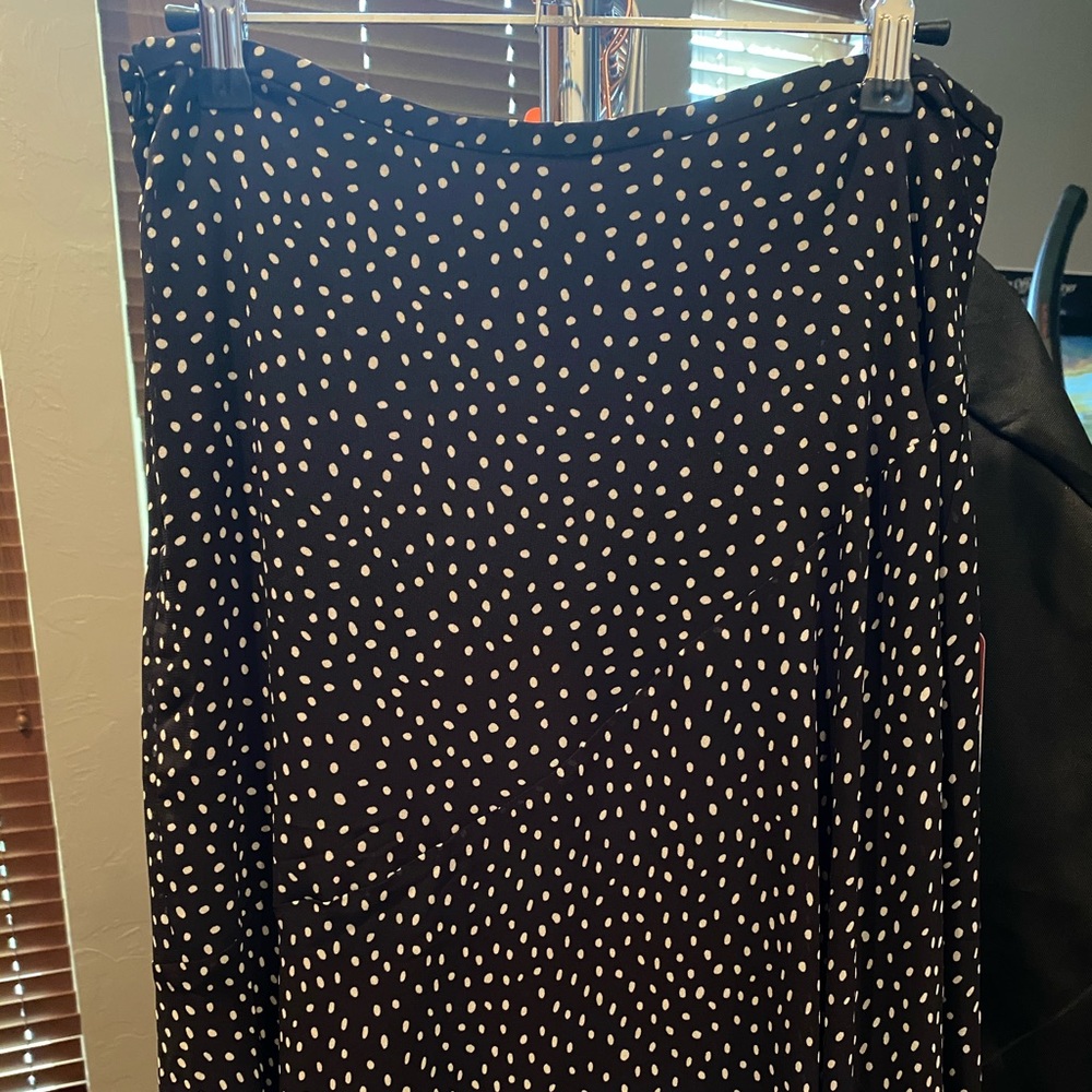 Cabi skirt
